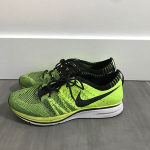 Nike Flynit Running Shoe Unisex